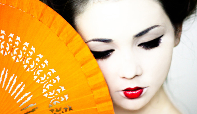 Young geisha dancing